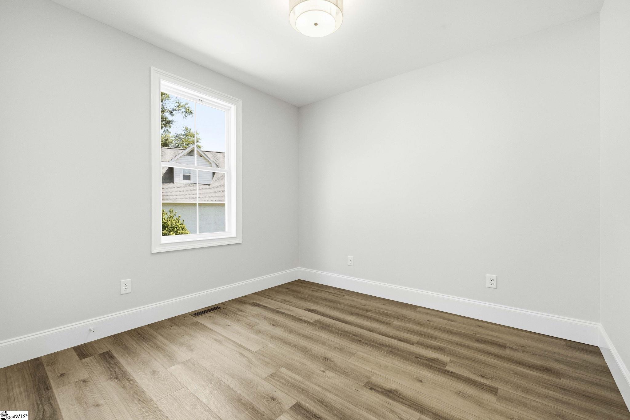 104 Mt Vernon Road Greer, SC 29651 - Photo 20 of 26
