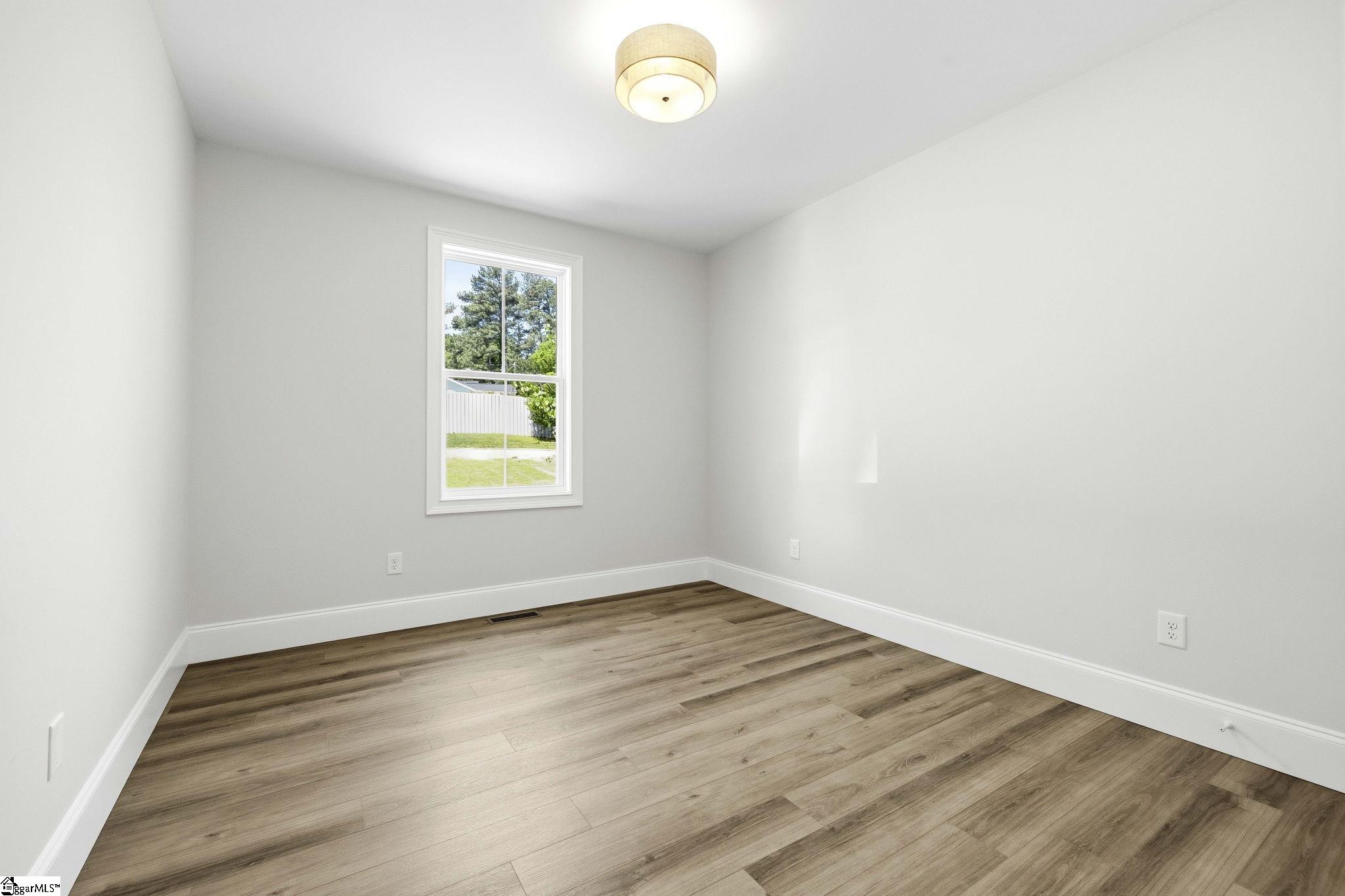 104 Mt Vernon Road Greer, SC 29651 - Photo 21 of 26