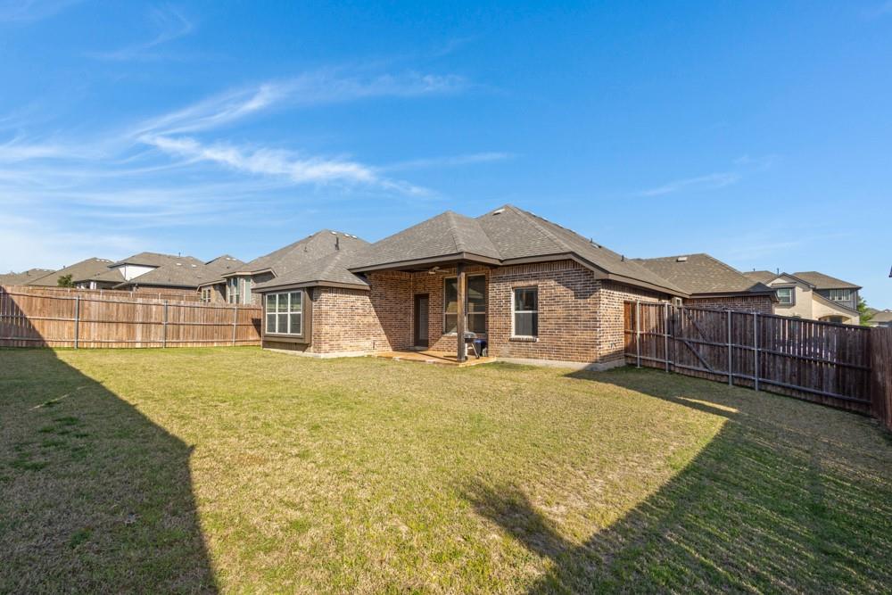 511 Ranchwood Drive Justin, TX 76247 - Photo 21 of 31 Large back yard