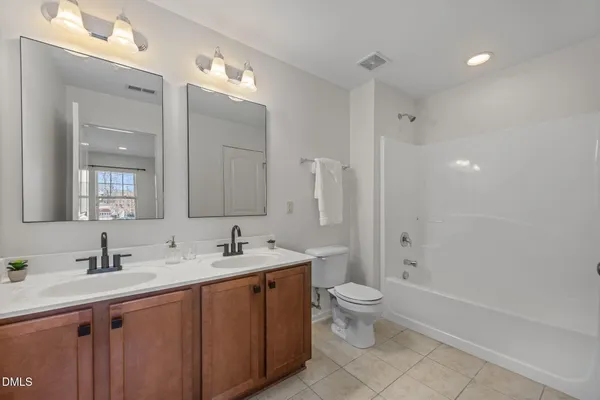 $2,390 | 729 Lake Artesia Lane, Fuquay-Varina, NC 27526