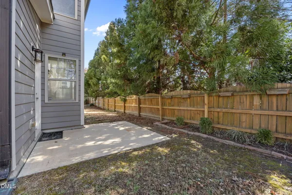 $2,390 | 729 Lake Artesia Lane, Fuquay-Varina, NC 27526