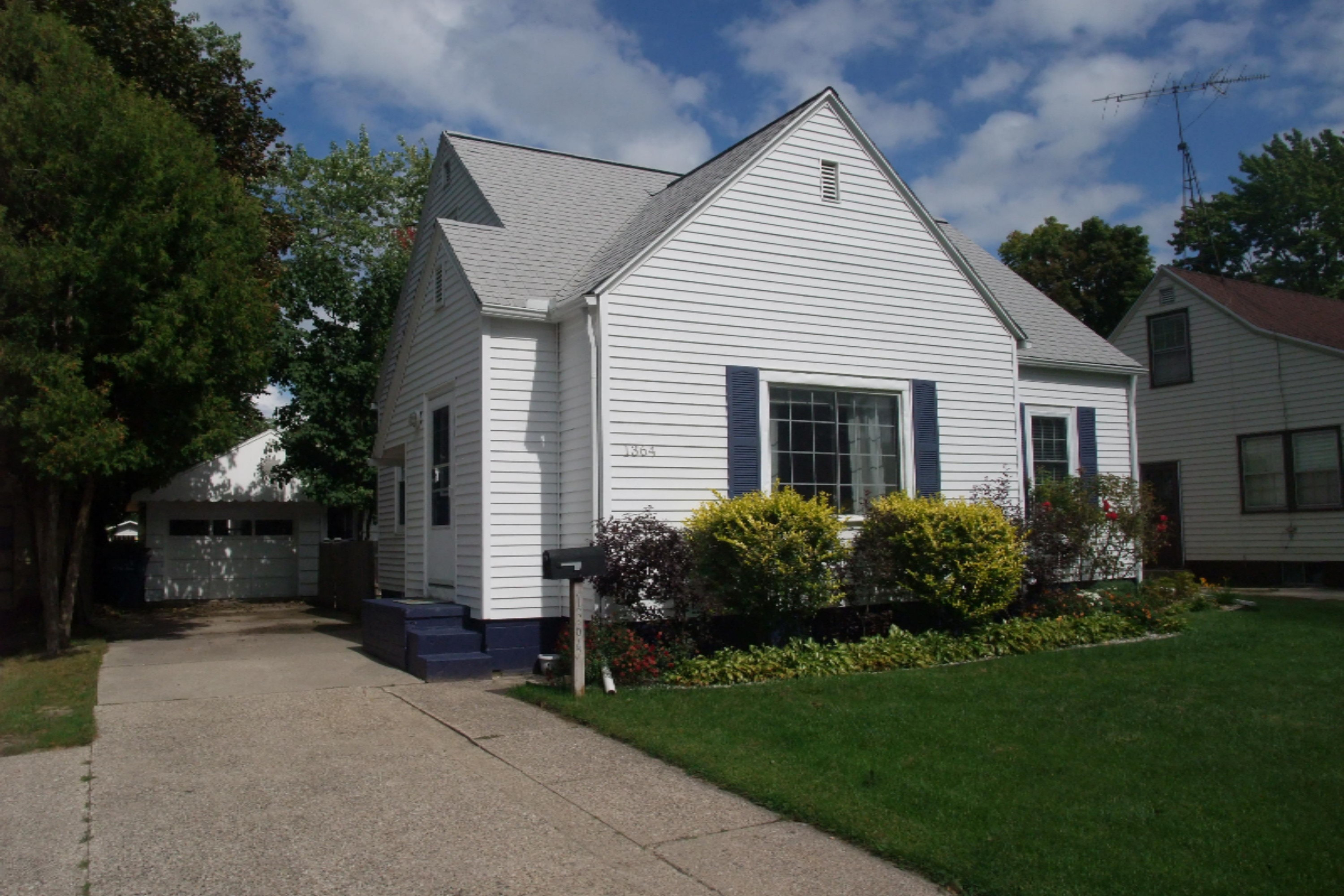 1364 Princeton Road Muskegon, MI 49441 - Photo 13 of 36 DSCF0005