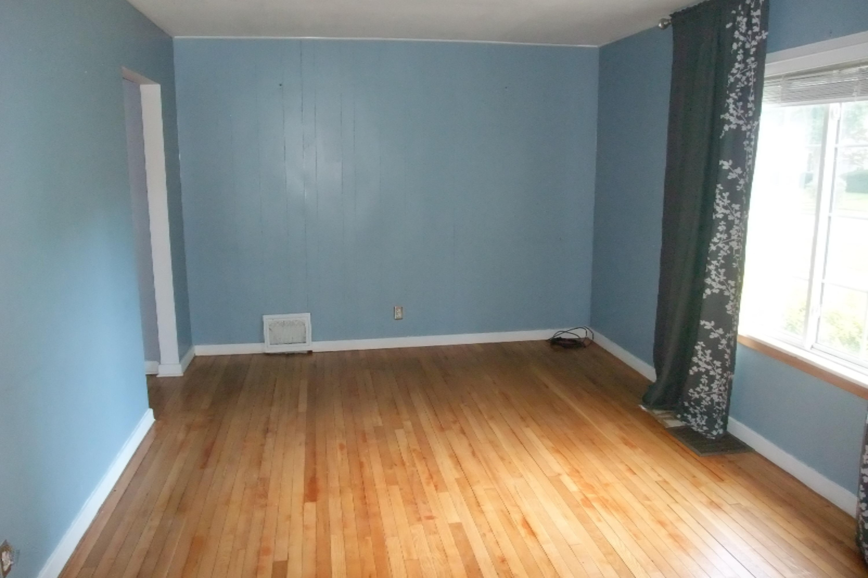 1364 Princeton Road Muskegon, MI 49441 - Photo 3 of 36 DSCF0009