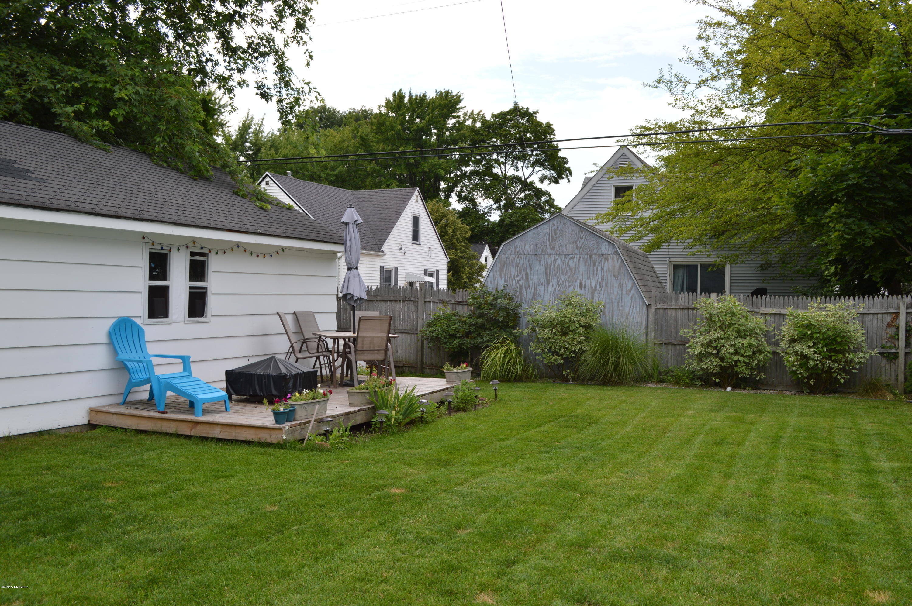 1364 Princeton Road Muskegon, MI 49441 - Photo 35 of 36 Back_yard_1