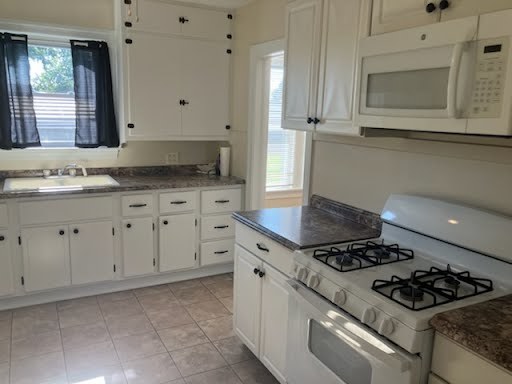 2415 Larch Road Quincy, IL 62301 - Photo 5 of 21
