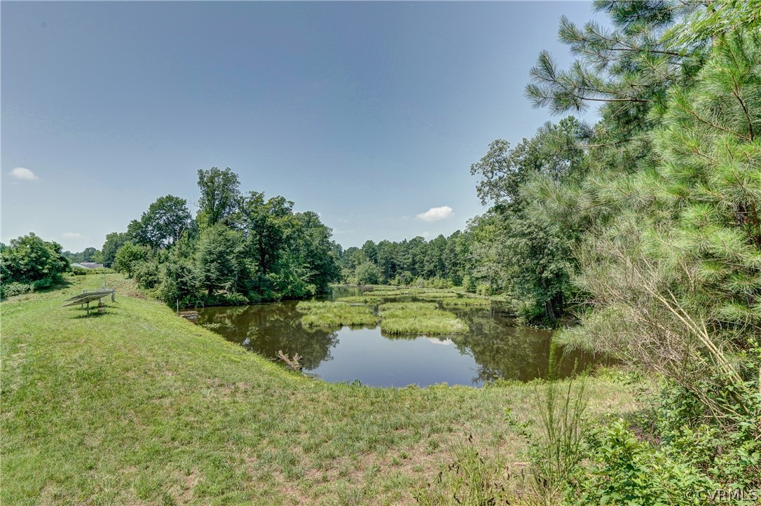 8015 Shady Grove Road Mechanicsville, VA 23116 - Photo 8 of 50
