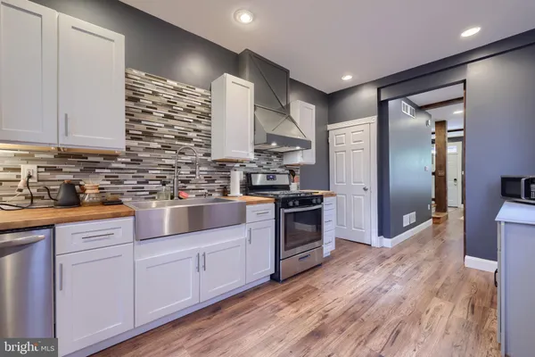 $310,000 | 355 East Ross Street, Lancaster, PA 17602
