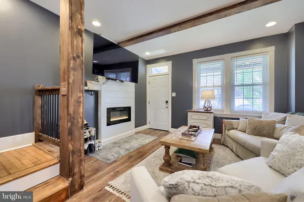 $310,000 | 355 East Ross Street, Lancaster, PA 17602
