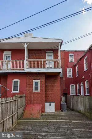 $310,000 | 355 East Ross Street, Lancaster, PA 17602