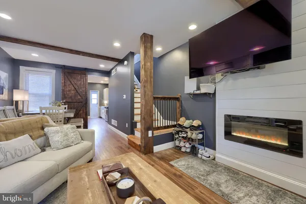 $310,000 | 355 East Ross Street, Lancaster, PA 17602