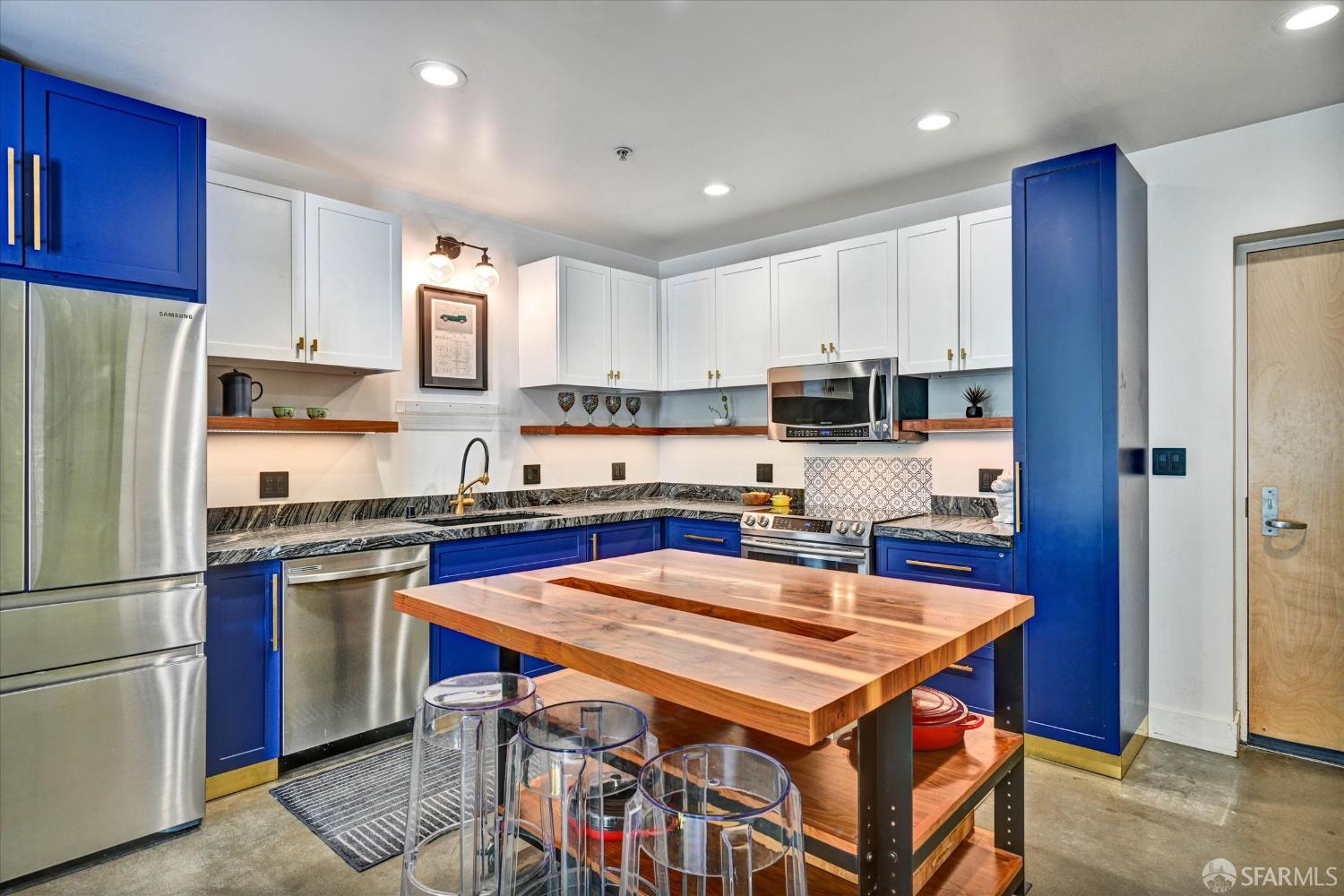 1219 Pine Street Oakland, CA 94607 - Photo 7 of 20