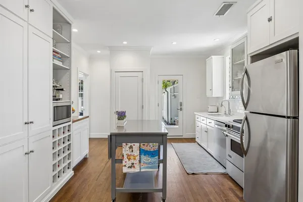 $949,500 | 5310 Monticello Avenue, Dallas, TX 75206