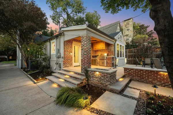 $949,500 | 5310 Monticello Avenue, Dallas, TX 75206