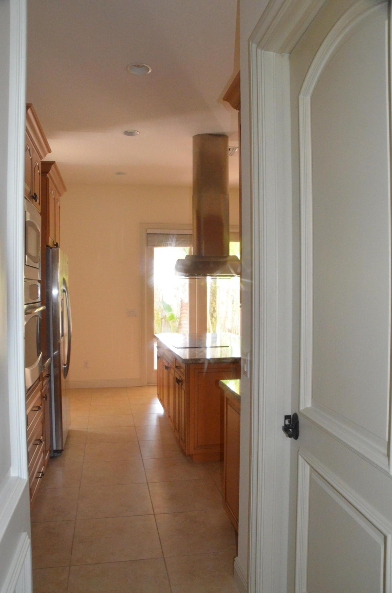 122 Edmor Road West Palm Beach, FL 33405 - Photo 11 of 59 image
