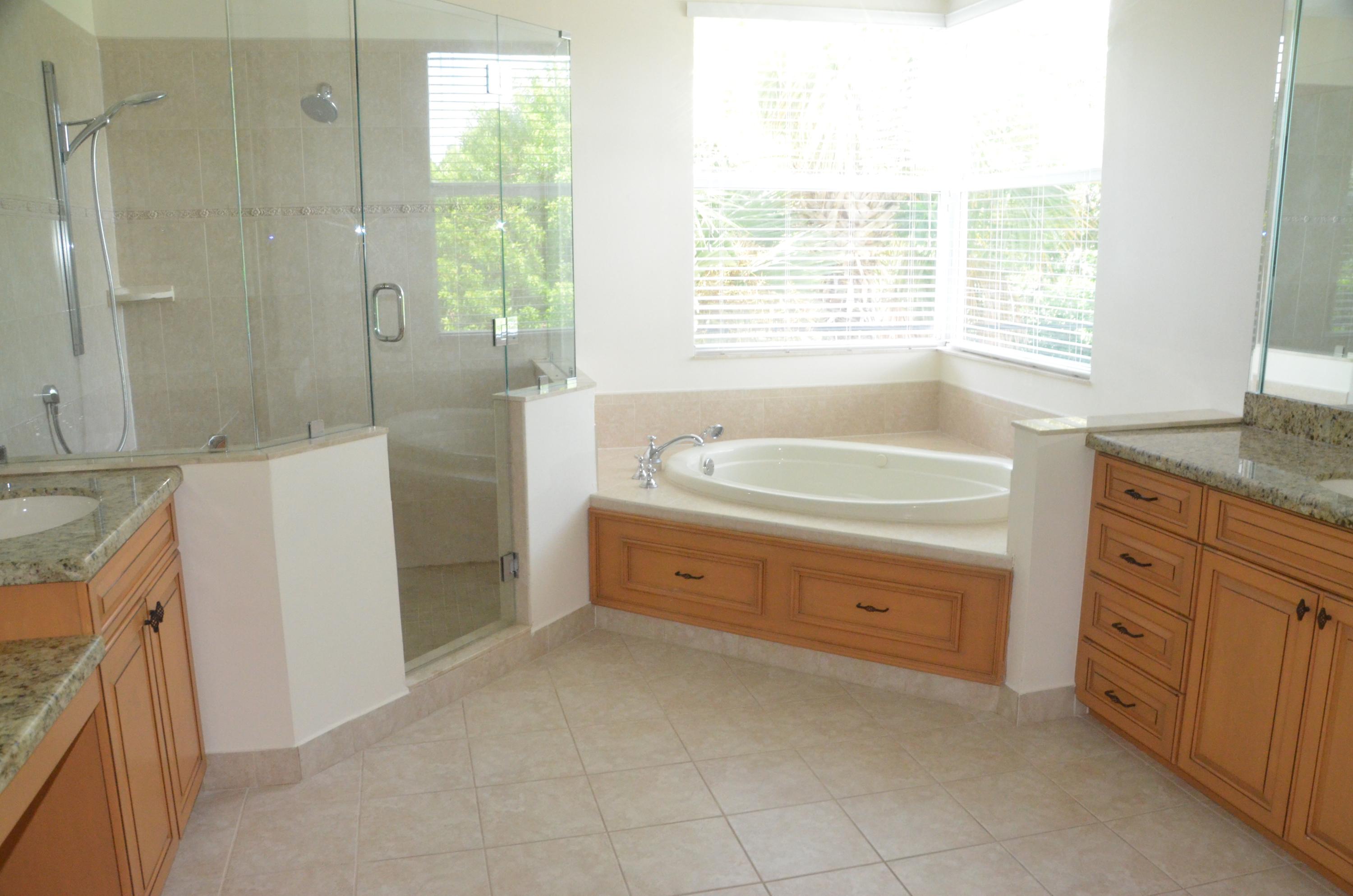 122 Edmor Road West Palm Beach, FL 33405 - Photo 34 of 59 image