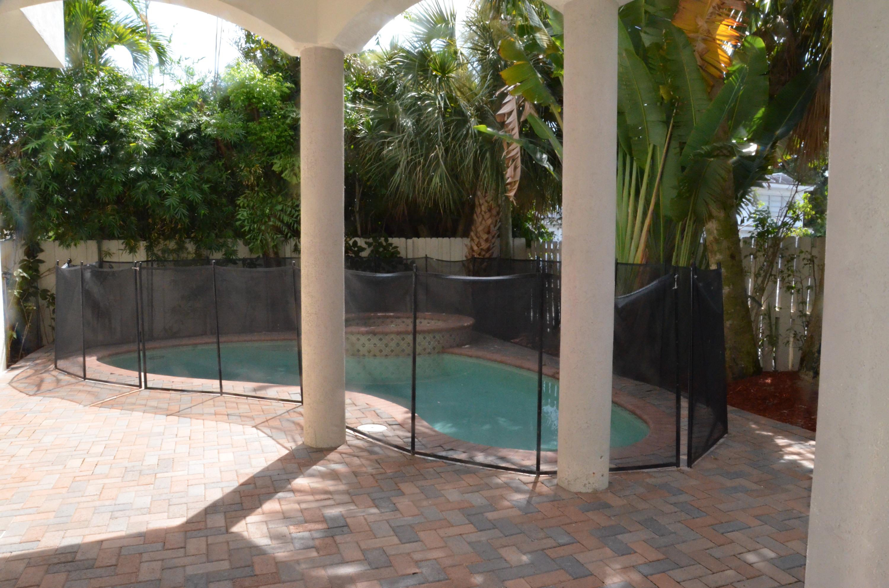 122 Edmor Road West Palm Beach, FL 33405 - Photo 54 of 59 image