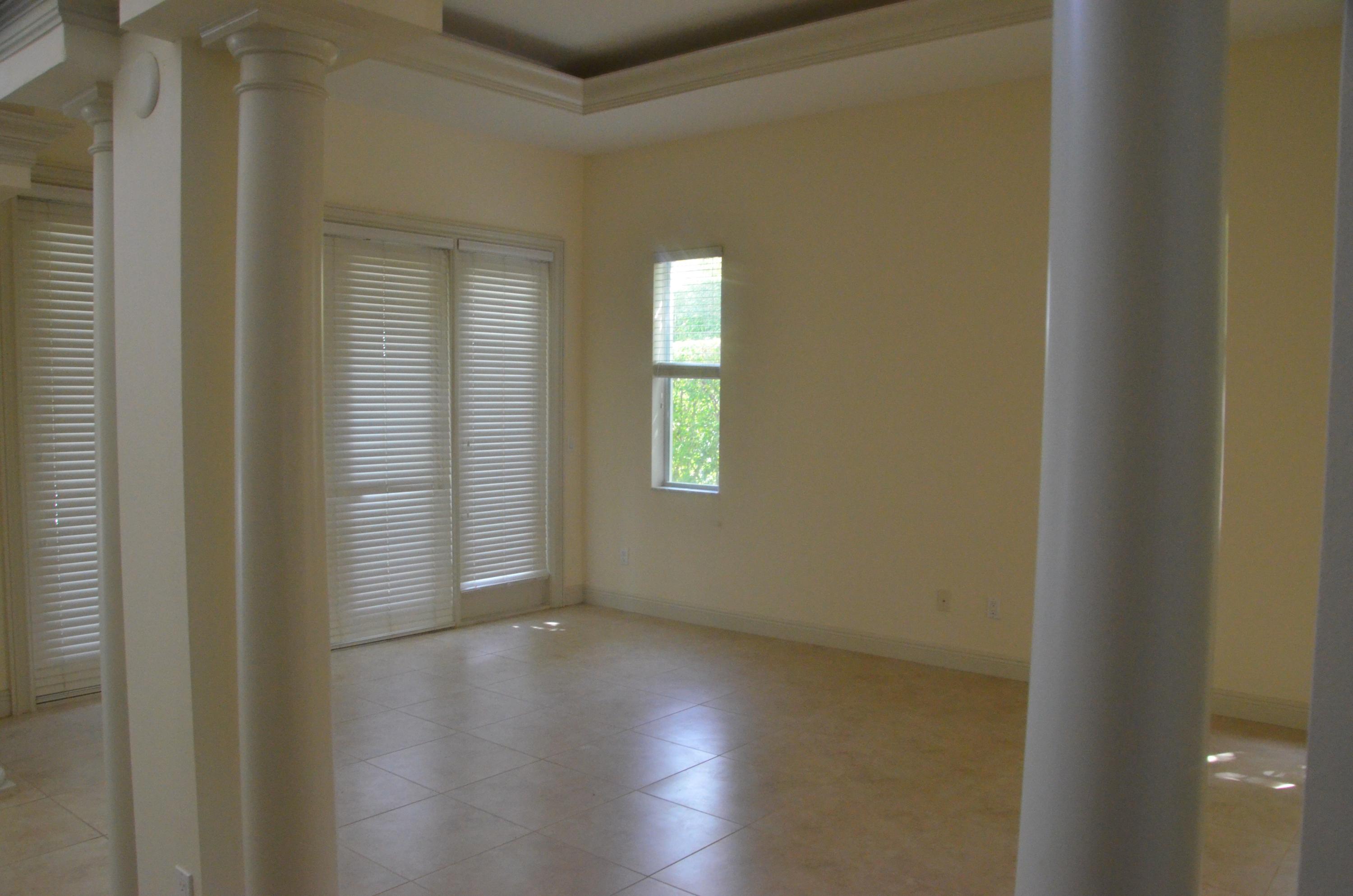 122 Edmor Road West Palm Beach, FL 33405 - Photo 7 of 59 image