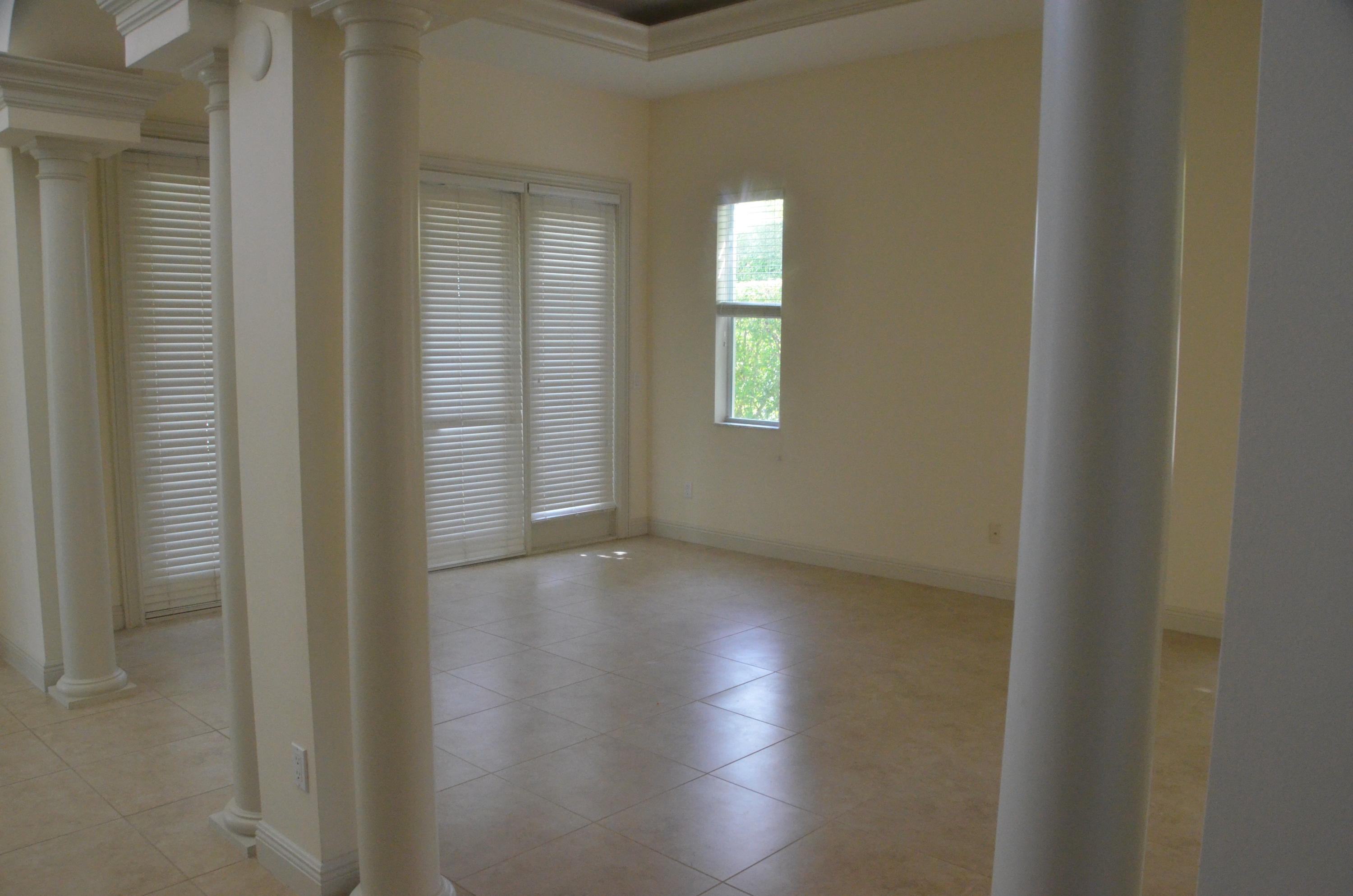 122 Edmor Road West Palm Beach, FL 33405 - Photo 10 of 59 image