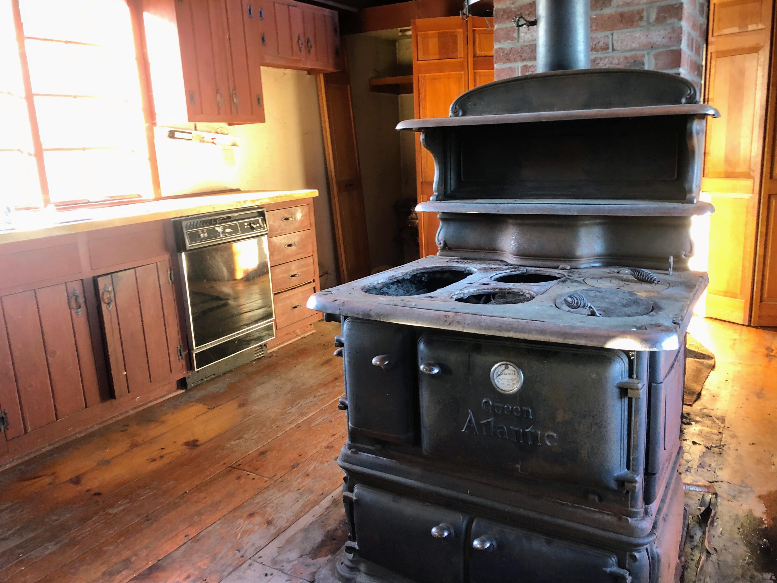 450 Port Road Machiasport, ME 04655 - Photo 13 of 24 IMG_5375