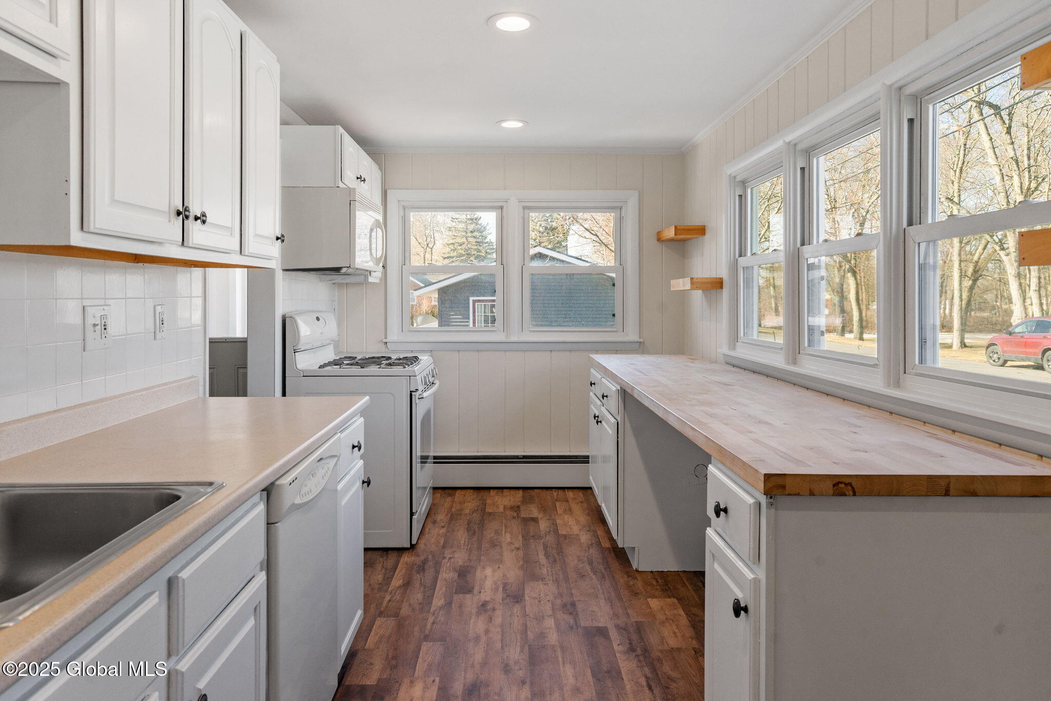 2804 Consaul Road Schenectady, NY 12304 - Photo 5 of 43 7-web-or-mls-2804-consaul-rd