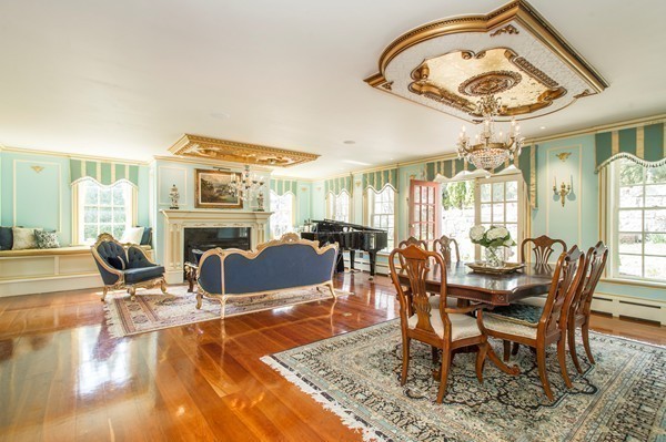 64 Walker Street Boston, MA 02129 - Photo 5 of 25