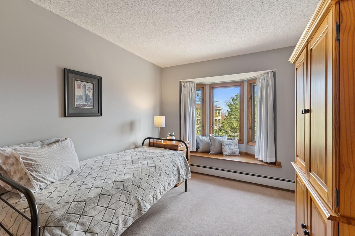 6085 Rowland Road, Unit 312 Minnetonka, MN 55343 - Photo 17 of 23