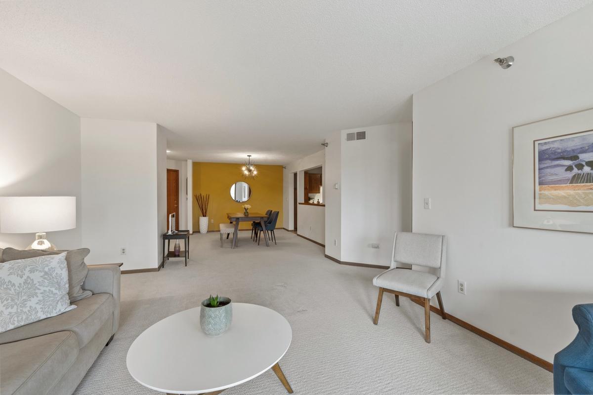 6085 Rowland Road, Unit 312 Minnetonka, MN 55343 - Photo 10 of 23