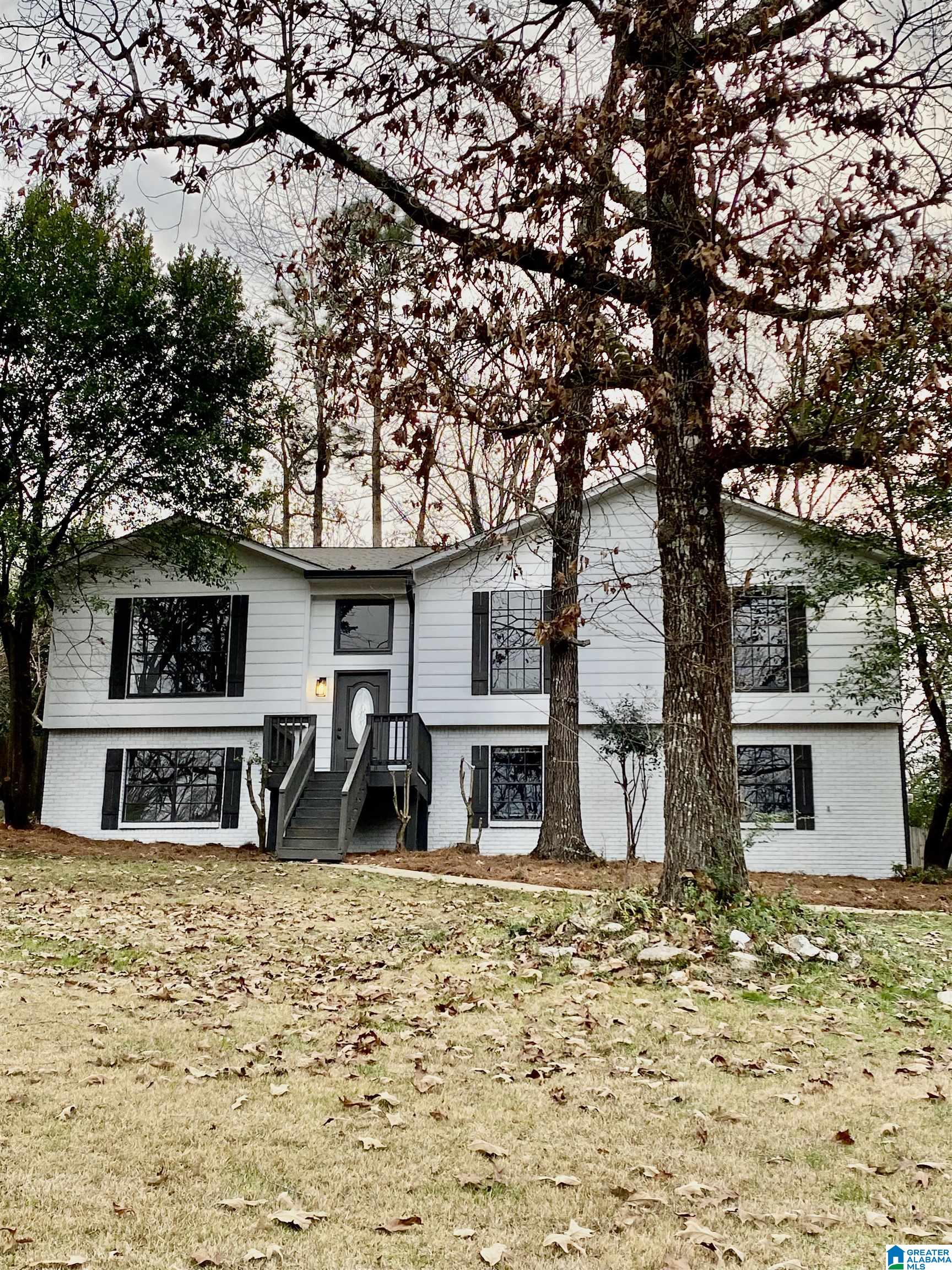 1202 Michael Drive Alabaster, AL 35007 - Photo 1 of 35 Gallery Image 1