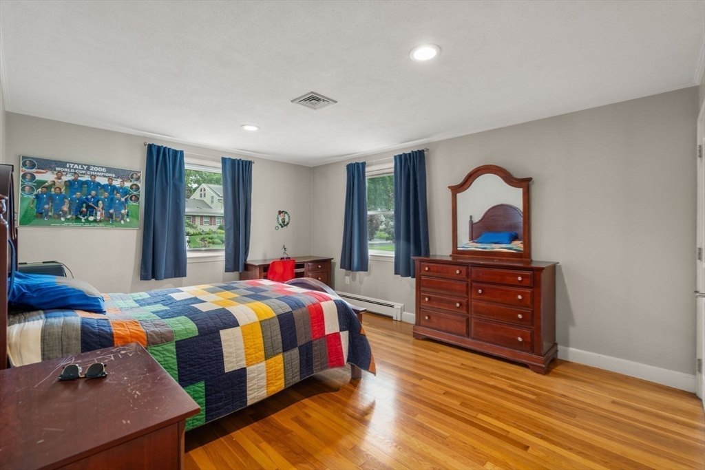 74 Spring Valley Road Belmont, MA 02478 - Photo 20 of 41