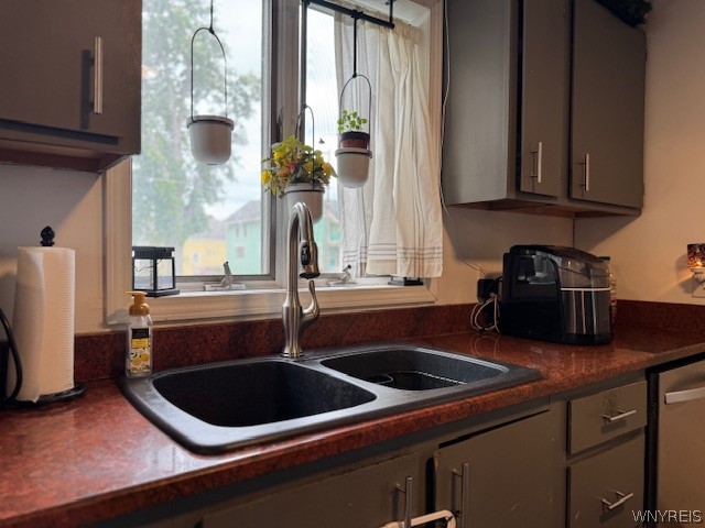 501 South Academy Street Ridgeway, NY 14103 - Photo 9 of 22