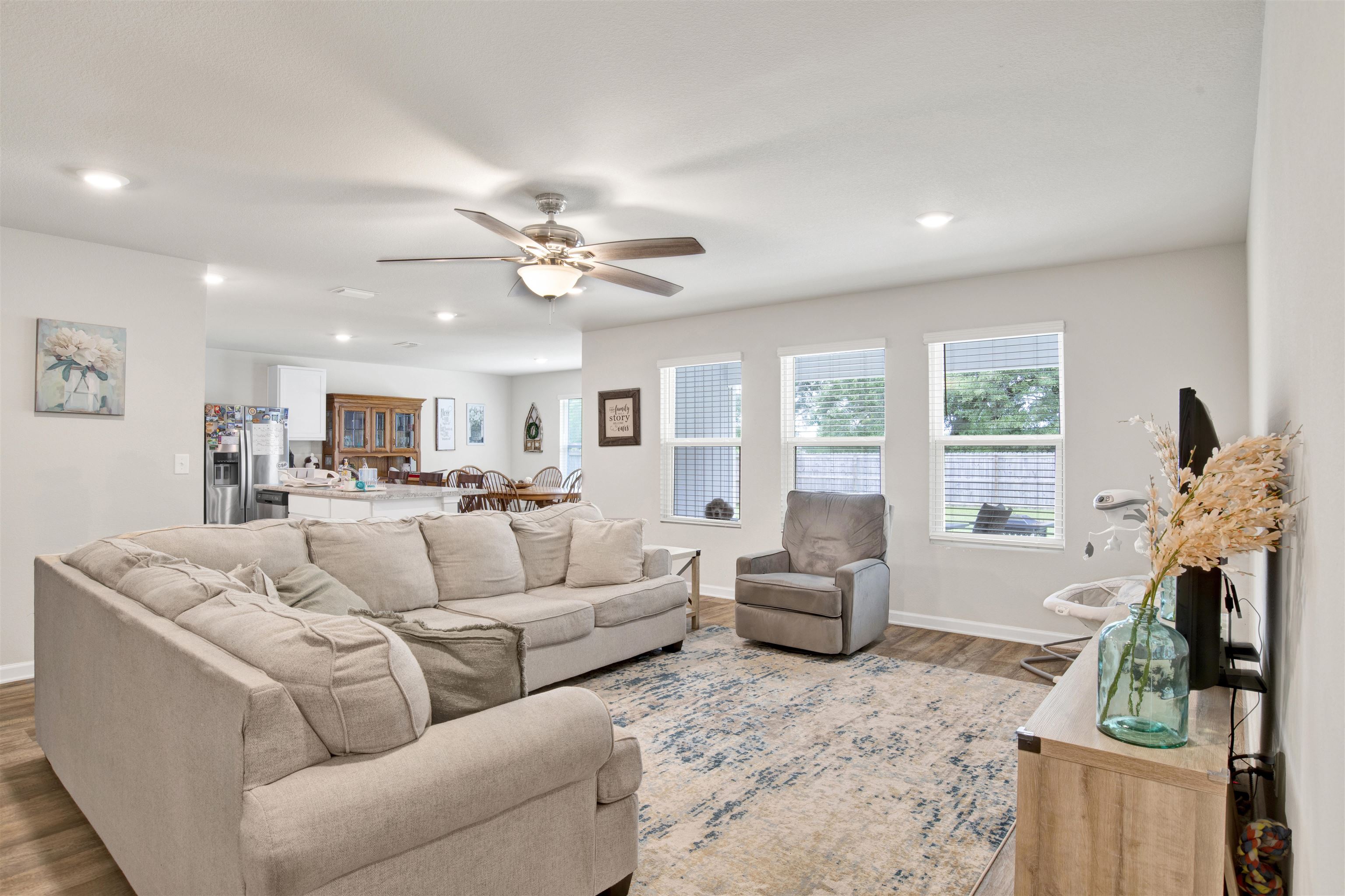 309 Hartenstein Road Foley, AL 36535 - Photo 4 of 23 Living Room