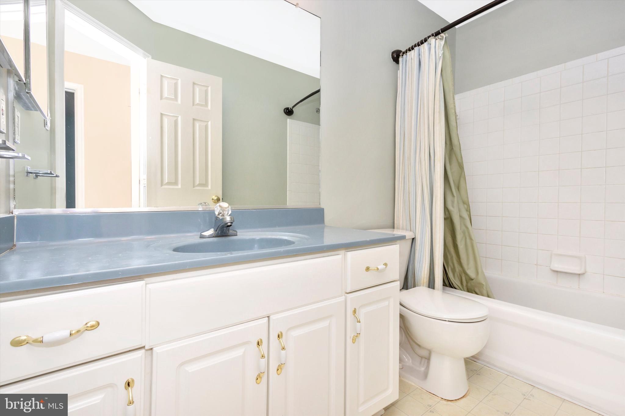 1761 Canal Run Drive Point of Rocks, MD 21777 - Photo 24 of 59 Full Hall Bathroom on Upper Level