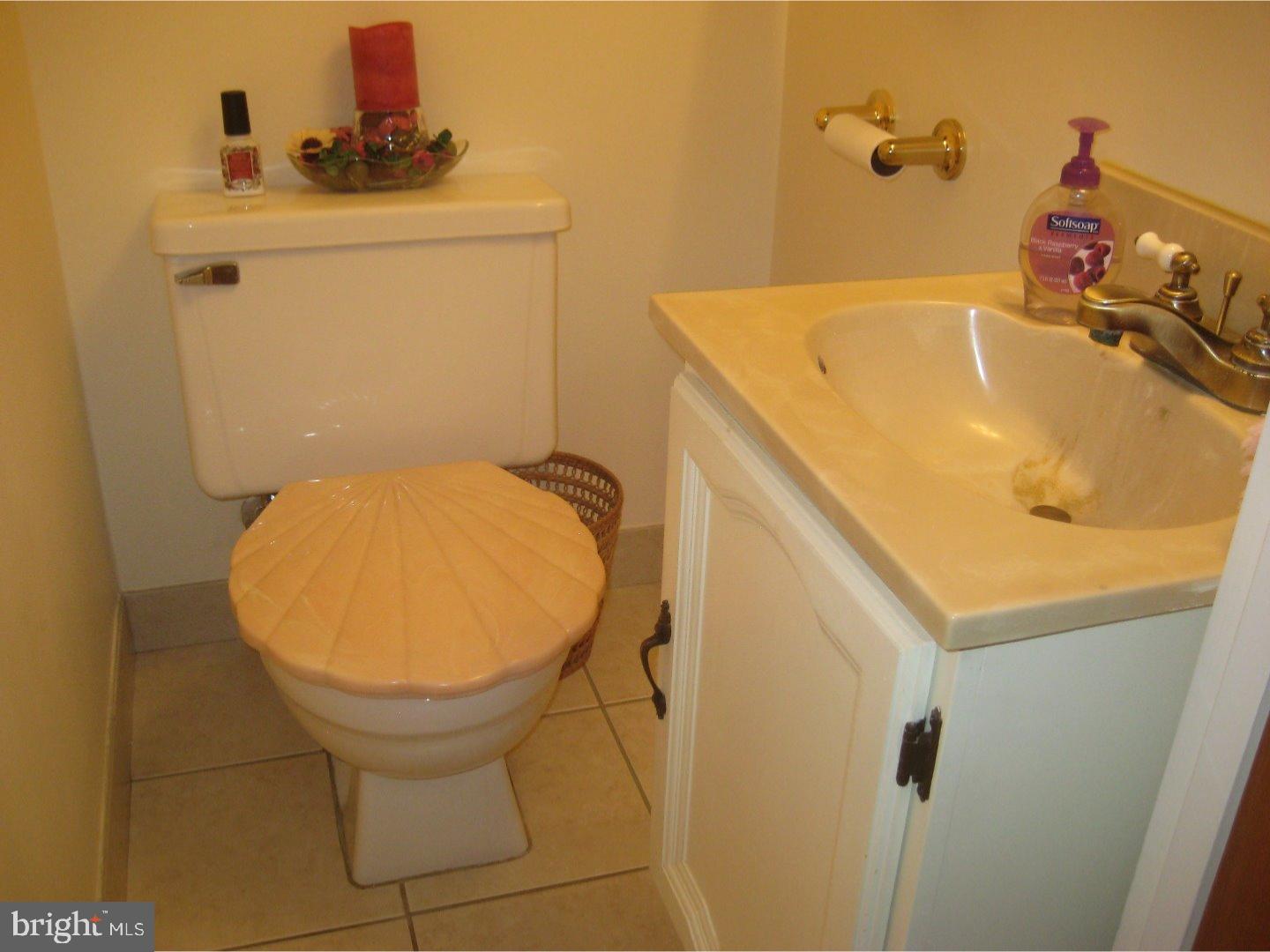 3457 Kirkwood Road Philadelphia, PA 19114 - Photo 12 of 24 Gallery Image 12
