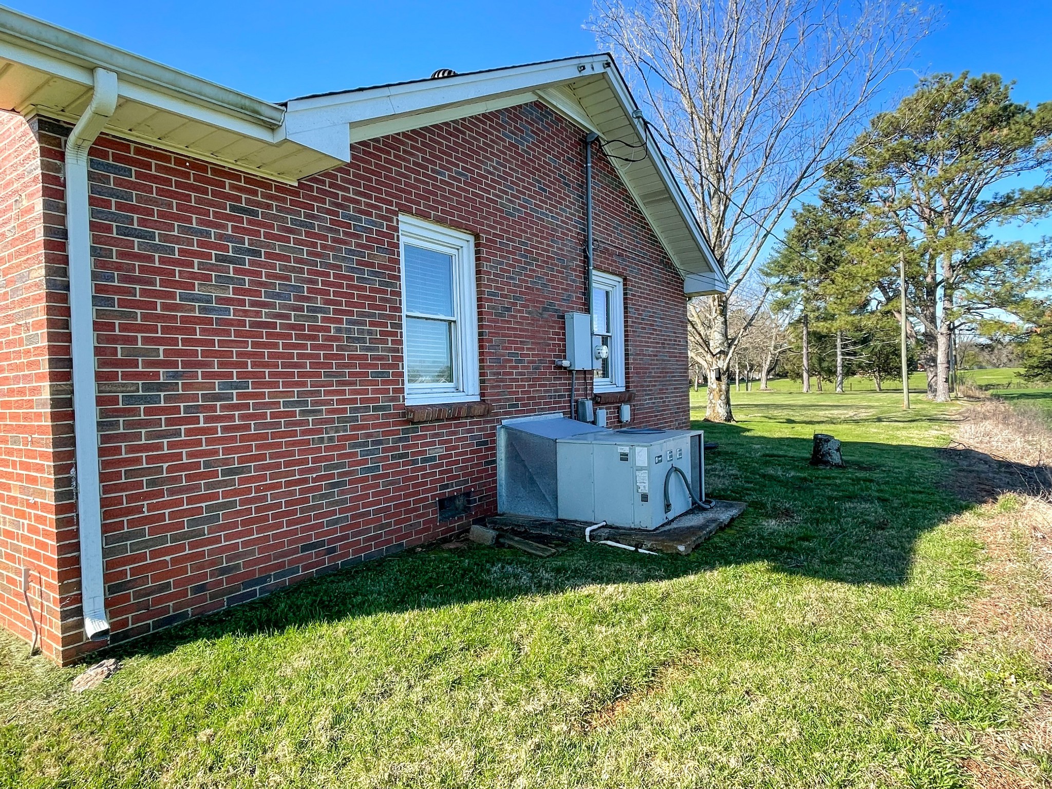 4324 Blackman Road Murfreesboro, TN 37129 - Photo 18 of 20 a front view of a house with garden