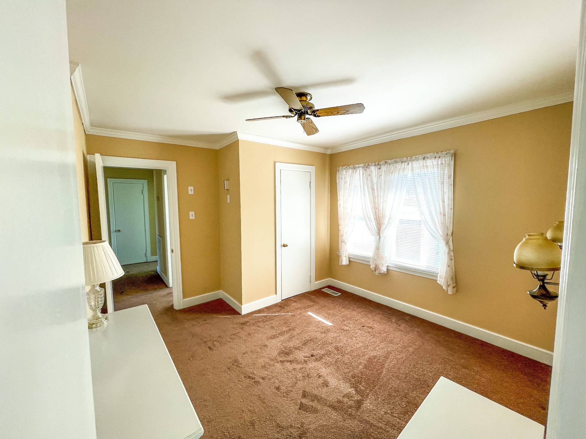 4324 Blackman Road Murfreesboro, TN 37129 - Photo 8 of 20 a view of a livingroom with a staircase