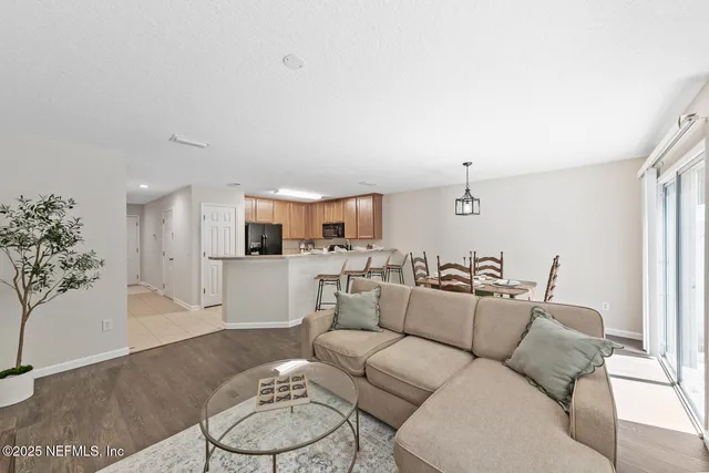 $269,000 | 808 Black Cherry Drive South, St. Johns, FL 32259