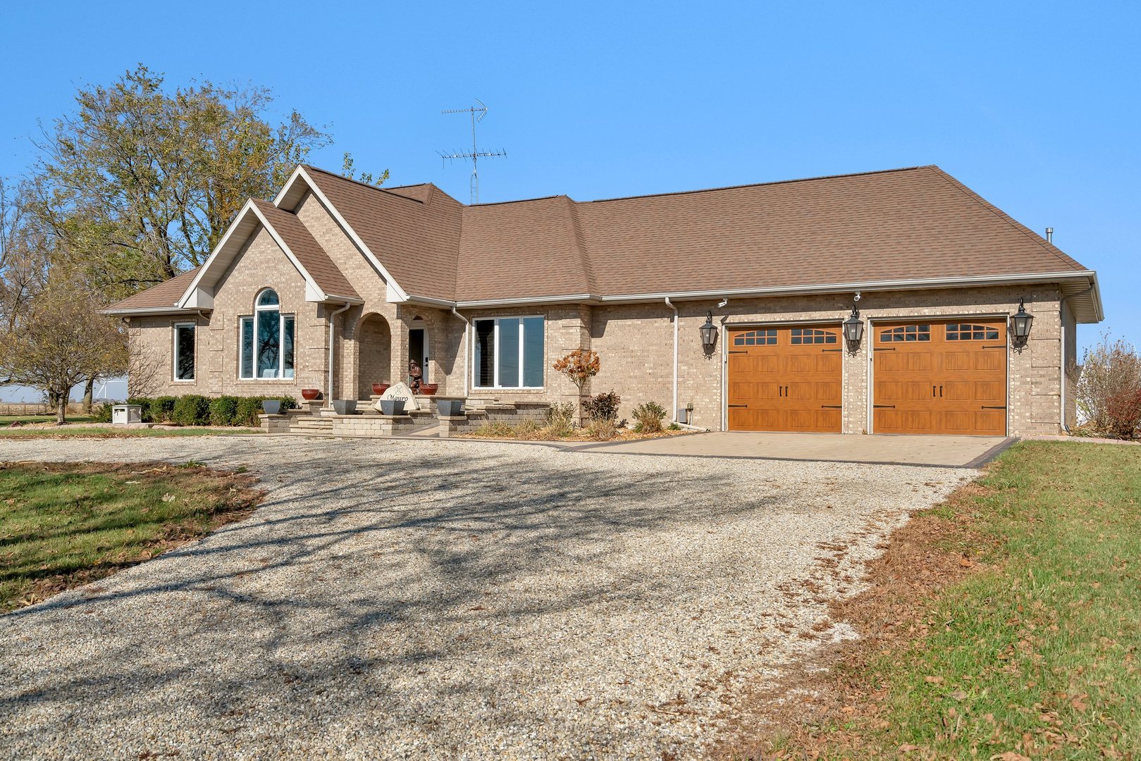 10739 East 3200 N Road Blackstone, IL 61313 - Photo 3 of 73