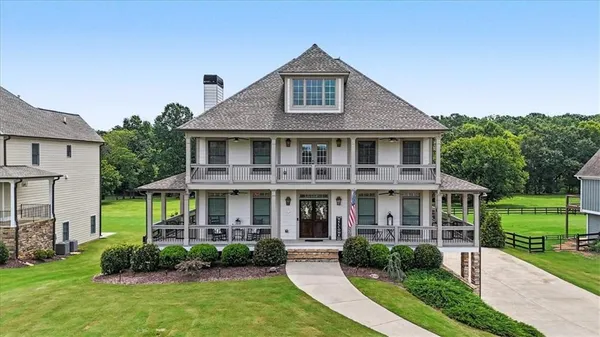 $799,999 | 109 River Walk Parkway, Euharlee, GA 30145