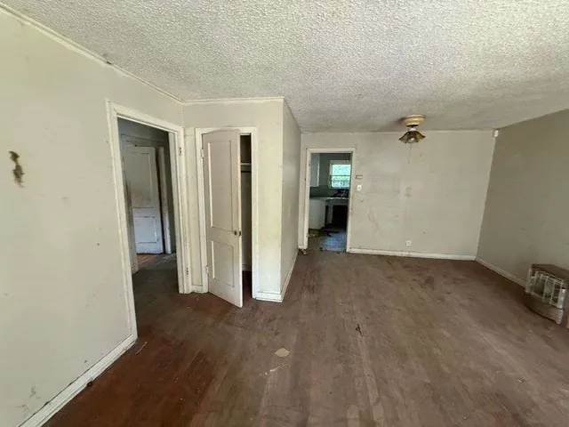 a view of a room with walk in closet