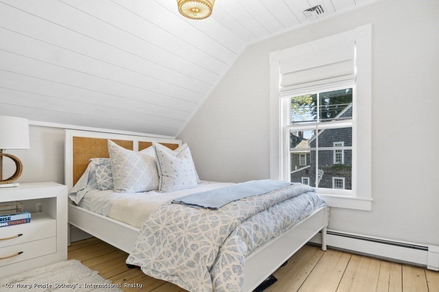 82 Centre Street Nantucket, MA 02554 - Photo 14 of 36