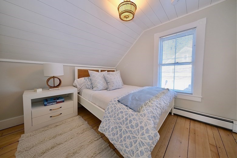 82 Centre Street Nantucket, MA 02554 - Photo 15 of 36