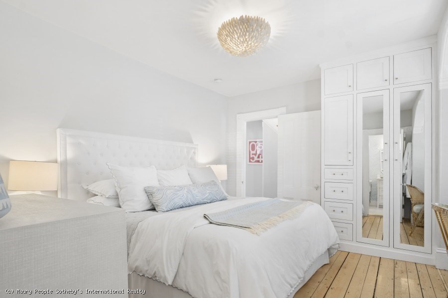 82 Centre Street Nantucket, MA 02554 - Photo 25 of 36