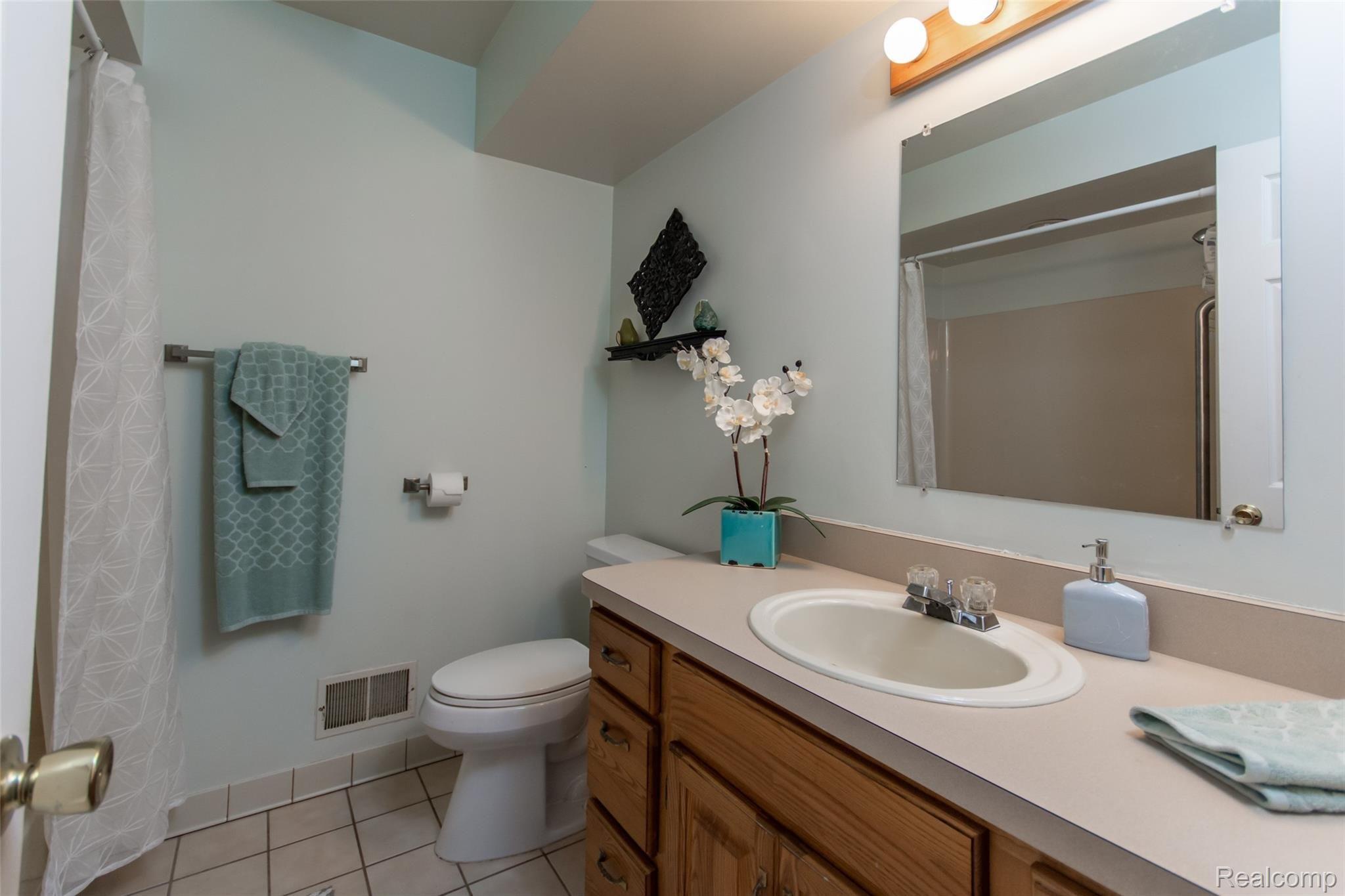 71580 Weeks Road Richmond, MI 48062 - Photo 14 of 30 DSC_7137.jpg