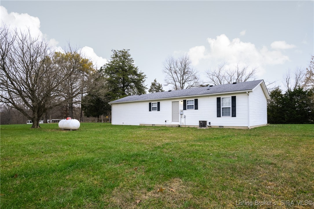 808 Seatick Road Otisco, IN 47163 - Photo 19 of 23