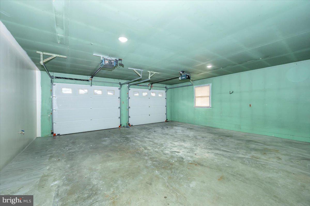 6 Schaller Lane Smithsburg, MD 21783 - Photo 37 of 51 an empty room with windows