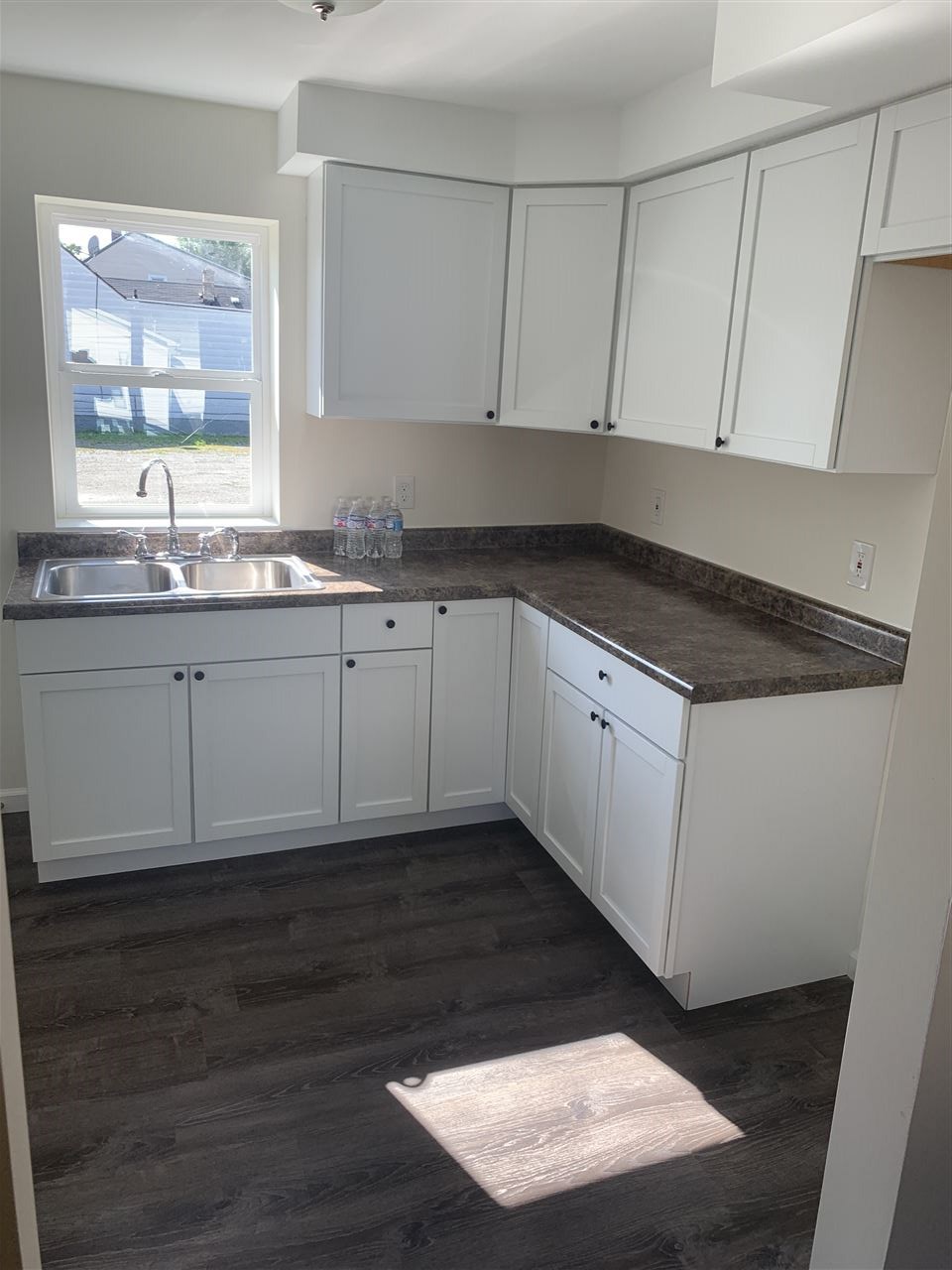 2133 East Judd Road Burton, MI 48529 - Photo 14 of 35 31392578-13.JPG