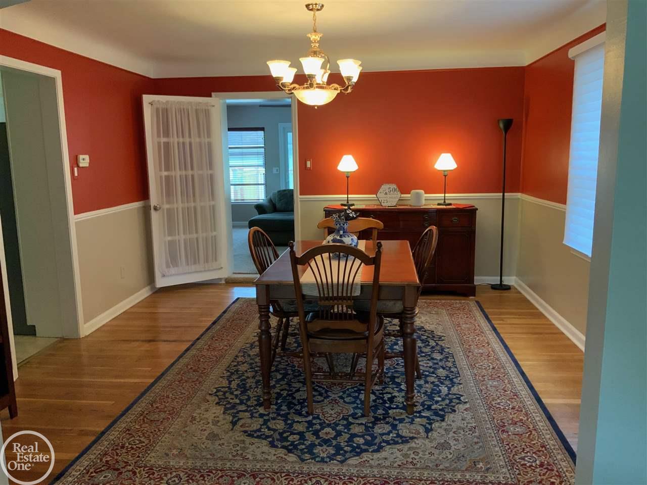 1739 Littlestone Road Grosse Pointe, MI 48236 - Photo 9 of 22 50025756-8.JPG