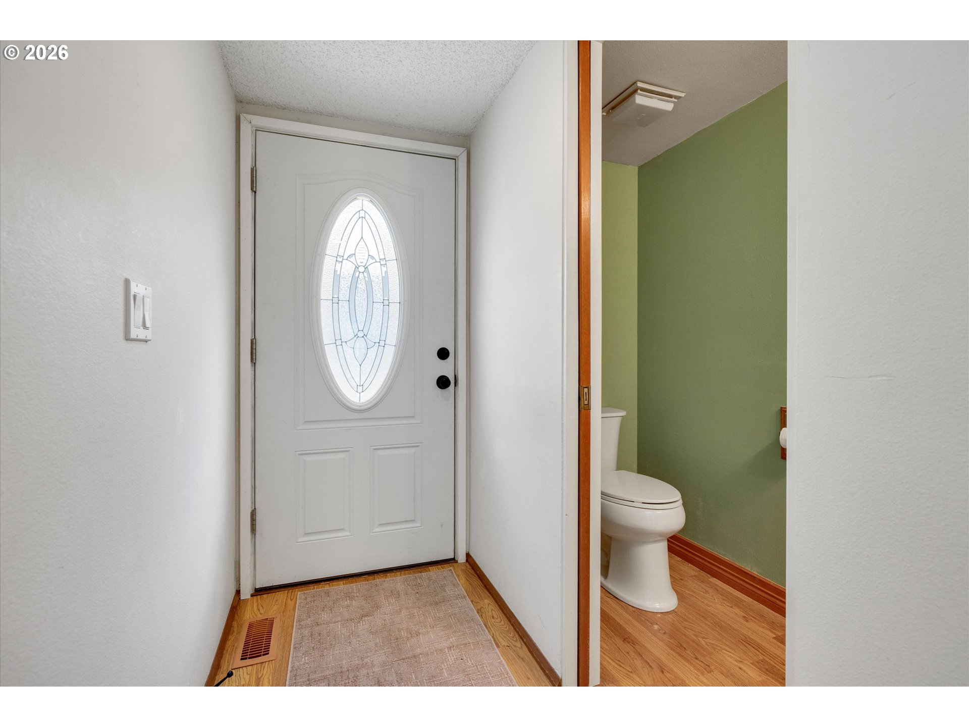 12980 Southwest 5th Street Beaverton, OR 97005 - Photo 6 of 48 Entrance/Foyer