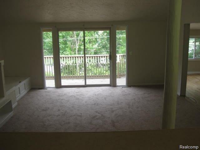 1558 Rochester Road Leonard, MI 48367 - Photo 9 of 18 Rochester 9.jpg