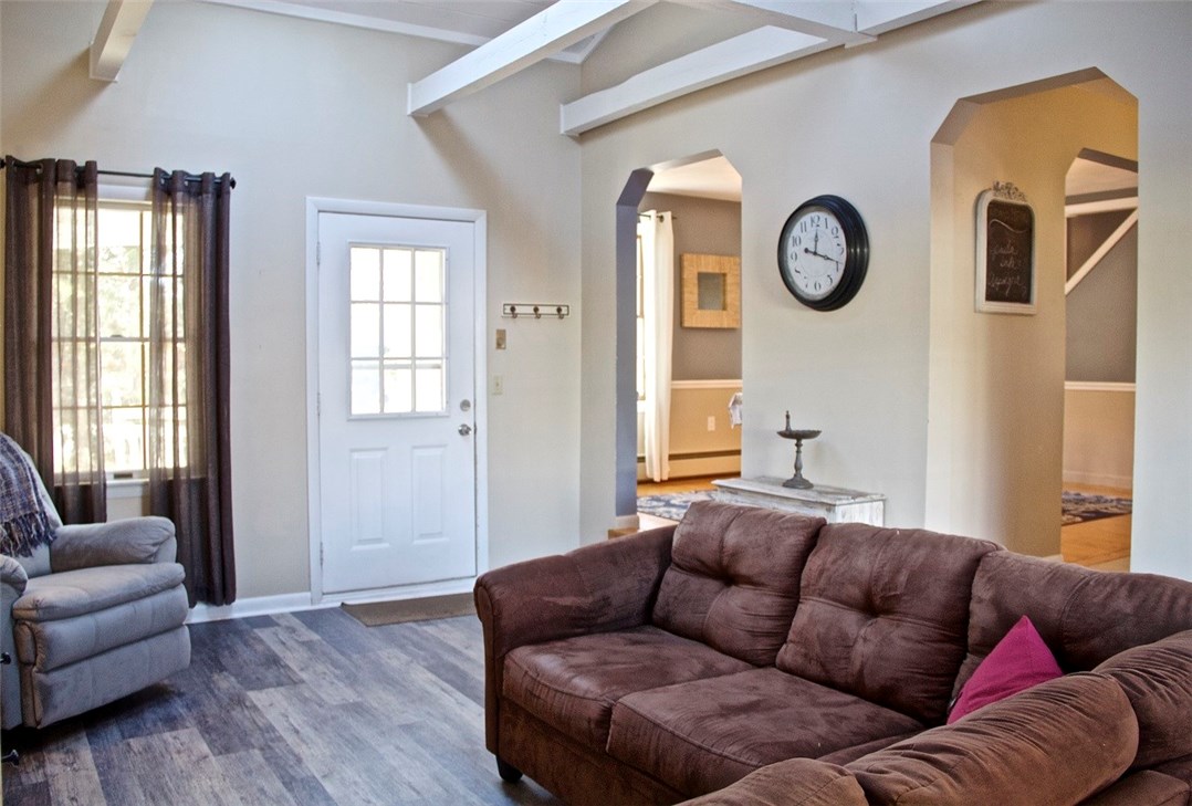 8 Robin Road Hopkinton, RI 02804 - Photo 2 of 26 Gallery Image 2